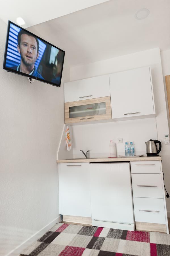 Minela Studios Mostar Bagian luar foto